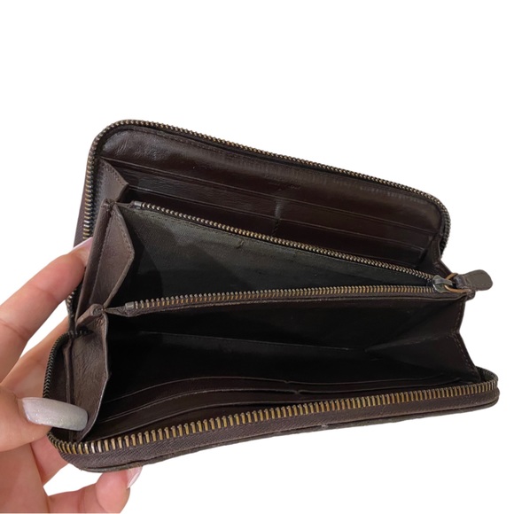 Bottega Veneta Brown Intrecciato Woven Leather Zip Around Wallet - Picture 8 of 17